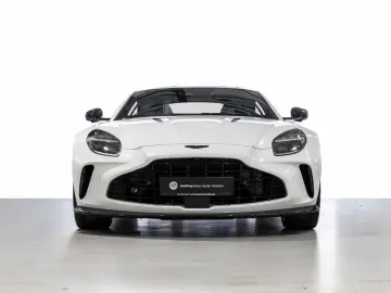 Aston Martin V8 Vantage -Zenith White-