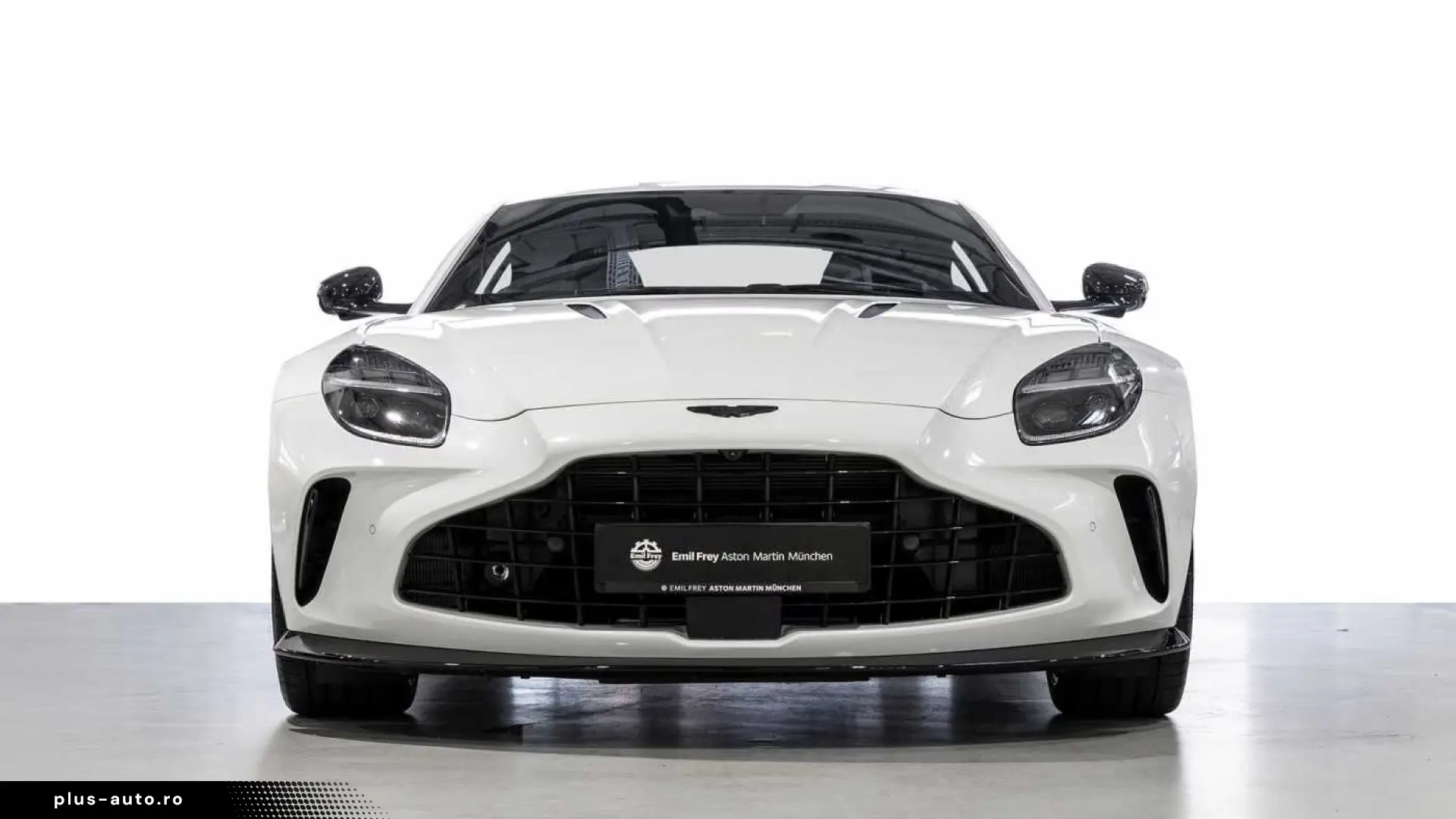 Aston Martin V8 Vantage -Zenith White-