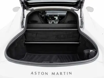 Aston Martin V8 Vantage -Zenith White-