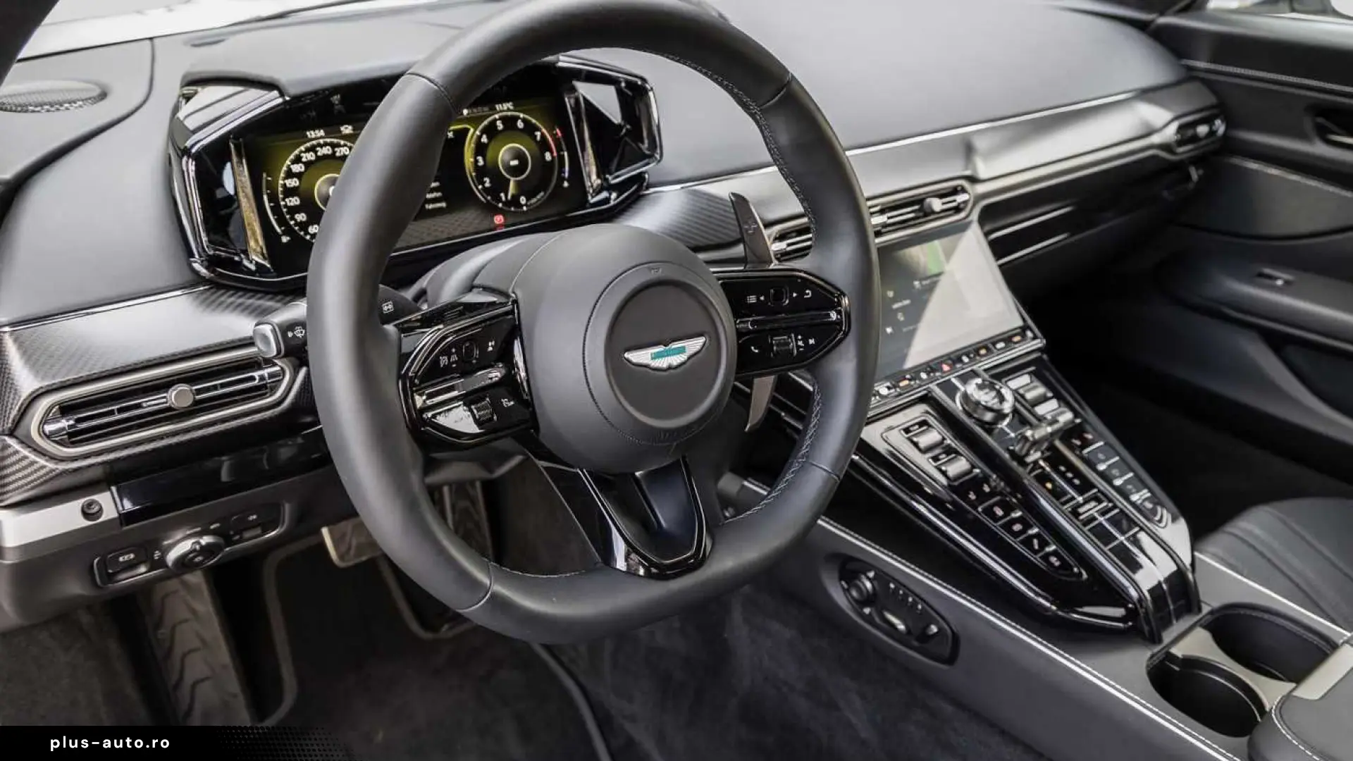 Aston Martin V8 Vantage -Zenith White-