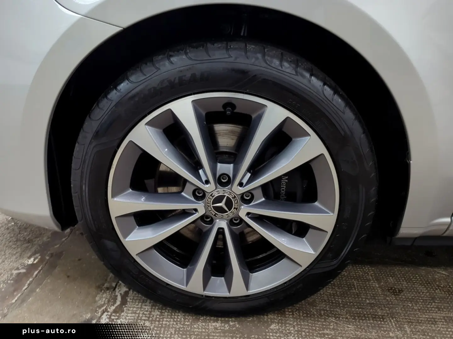 MERCEDES-BENZ V 300 d Edition lang AHK NAVI KAM PDC SHZ
