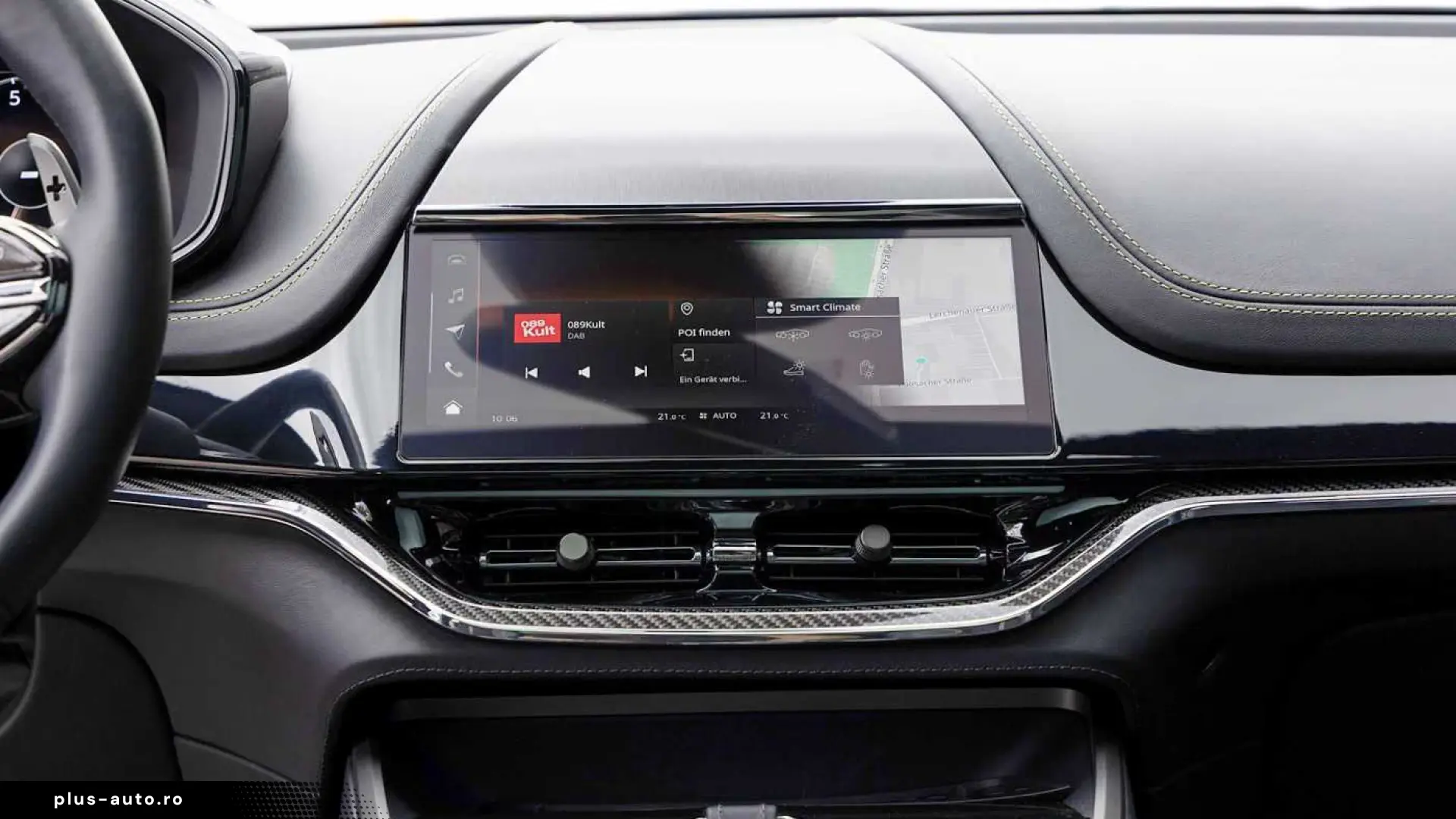 Aston Martin DBX 707 -Podium Green-