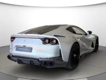 FERRARI 812 Superfast Painted Shields Racing Seats