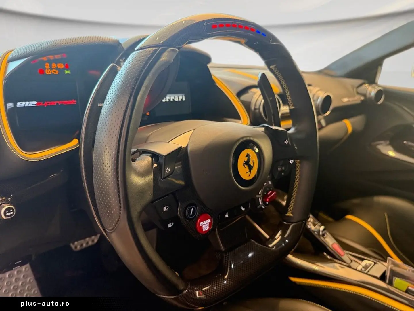 FERRARI 812 Superfast Painted Shields Racing Seats