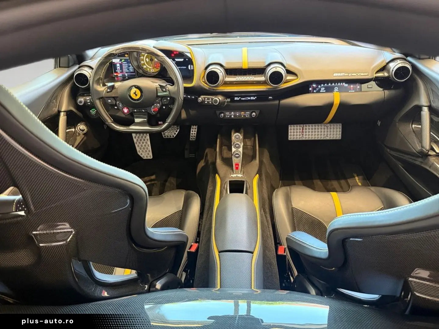 FERRARI 812 Superfast Painted Shields Racing Seats