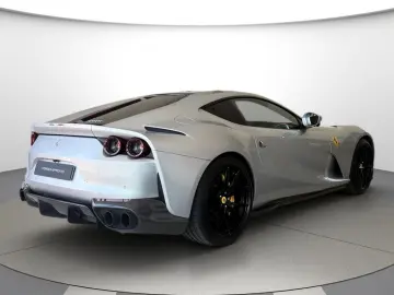 FERRARI 812 Superfast Painted Shields Racing Seats