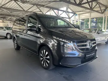 MERCEDES-BENZ V 300 d EditionSport Airmatic Distr 8Sitze