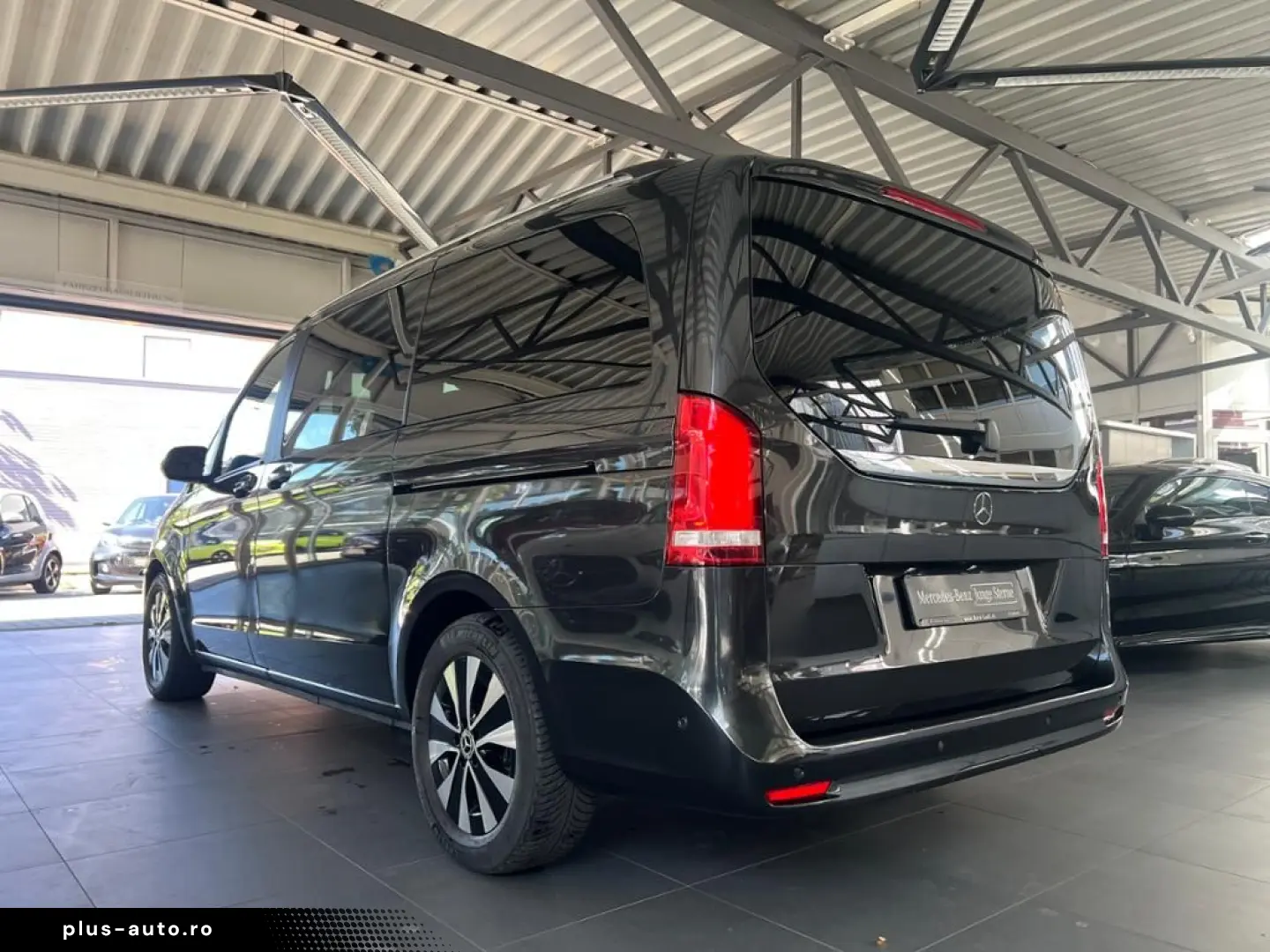 MERCEDES-BENZ V 300 d EditionSport Airmatic Distr 8Sitze