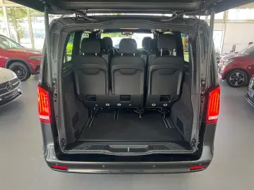 MERCEDES-BENZ V 300 d EditionSport Airmatic Distr 8Sitze