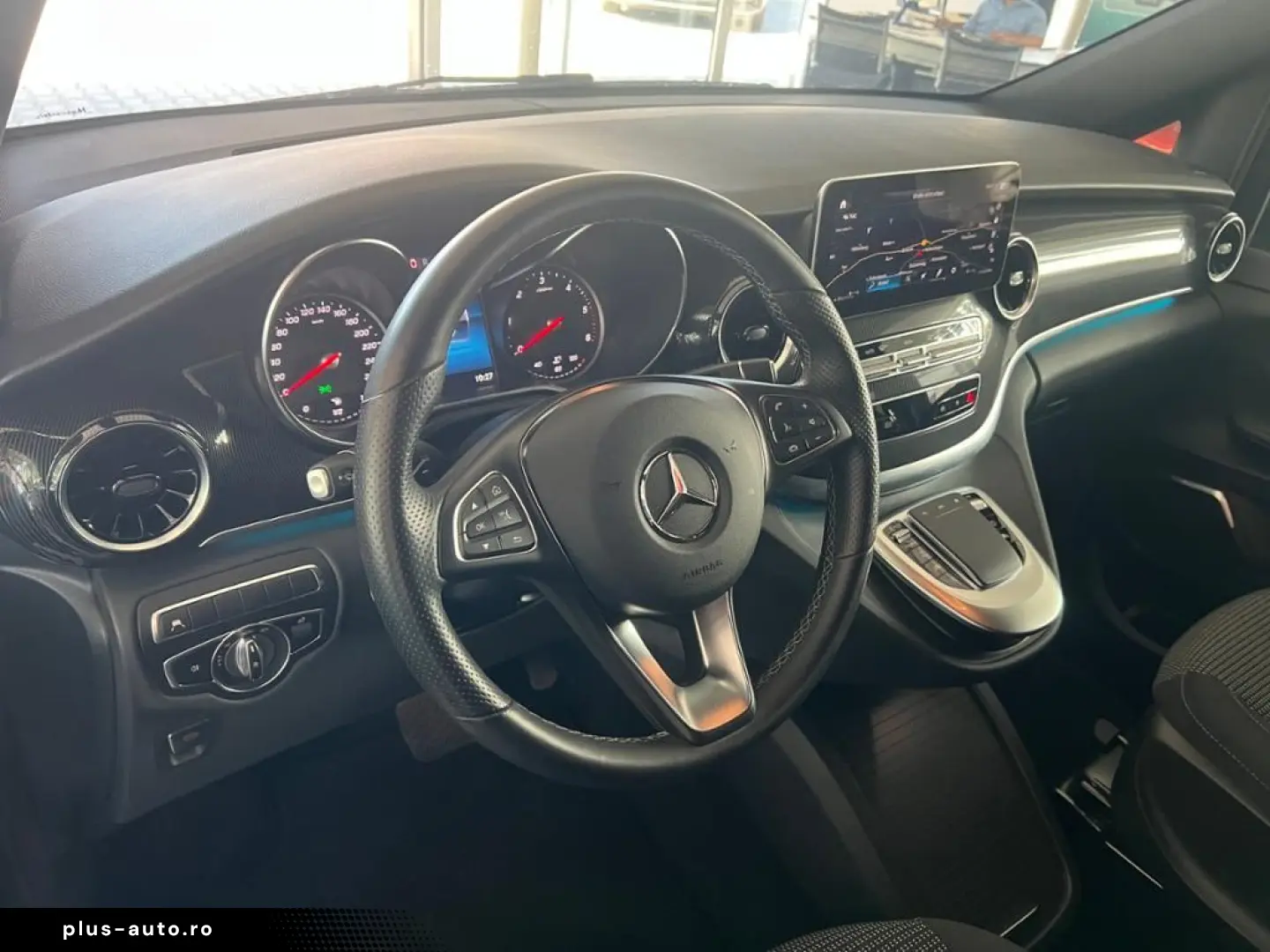 MERCEDES-BENZ V 300 d EditionSport Airmatic Distr 8Sitze