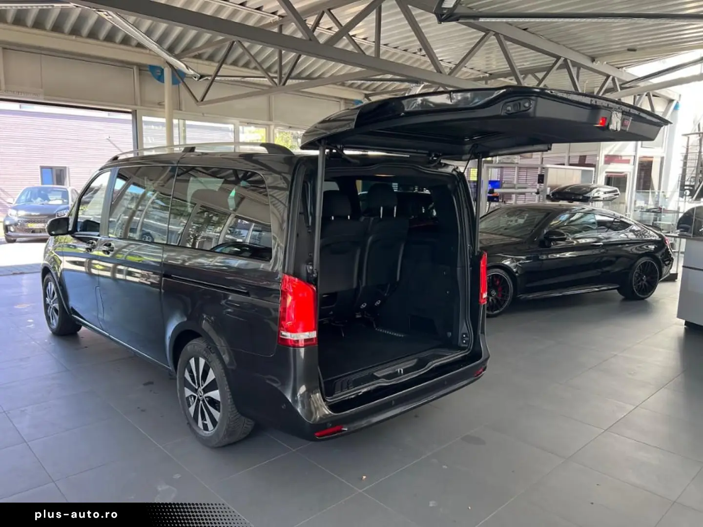 MERCEDES-BENZ V 300 d EditionSport Airmatic Distr 8Sitze