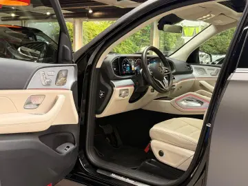 MERCEDES-BENZ GLE 400 d 4Matic AMG Pano HuD Distr. 3…