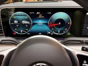 MERCEDES-BENZ GLE 400 d 4Matic AMG Pano HuD Distr. 3…