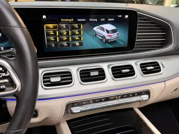 MERCEDES-BENZ GLE 400 d 4Matic AMG Pano HuD Distr. 3…