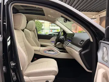 MERCEDES-BENZ GLE 400 d 4Matic AMG Pano HuD Distr. 3…