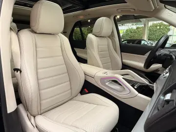 MERCEDES-BENZ GLE 400 d 4Matic AMG Pano HuD Distr. 3…