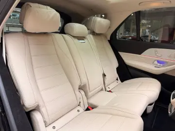 MERCEDES-BENZ GLE 400 d 4Matic AMG Pano HuD Distr. 3…