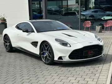 Aston Martin Vanquish V12 by  Q  full CARBON