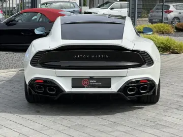 Aston Martin Vanquish V12 by  Q  full CARBON