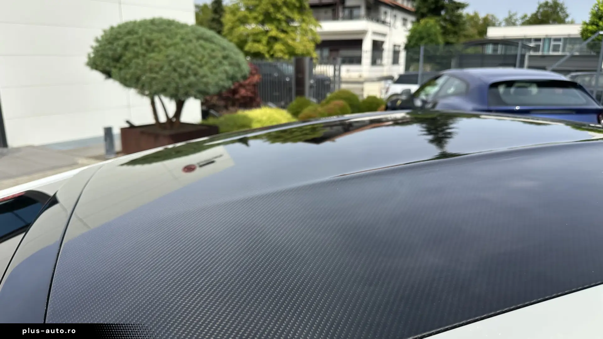 Aston Martin Vanquish V12 by  Q  full CARBON