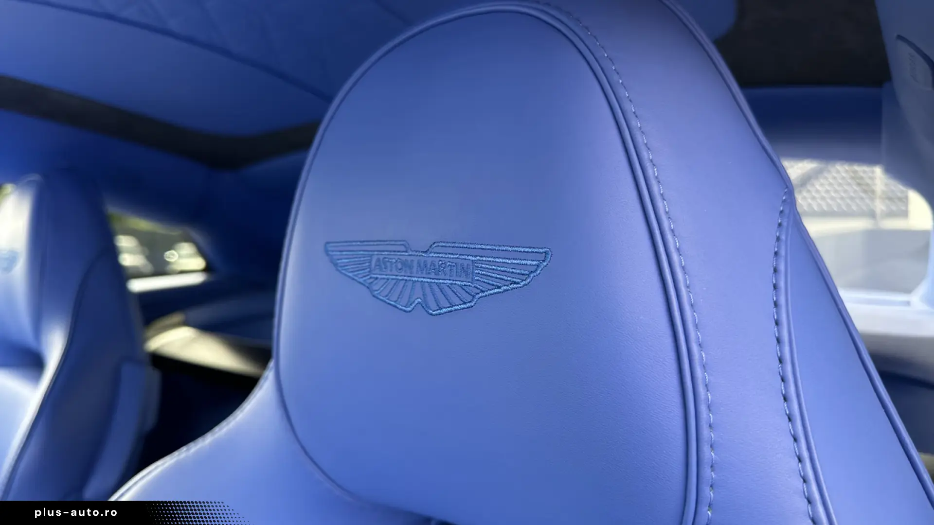 Aston Martin Vanquish V12 by  Q  full CARBON
