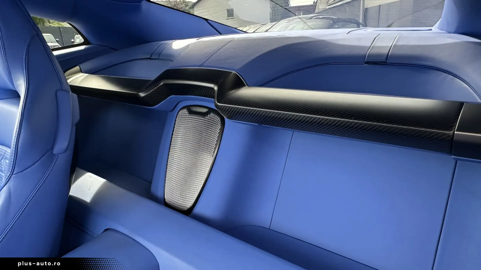 Aston Martin Vanquish V12 by  Q  full CARBON