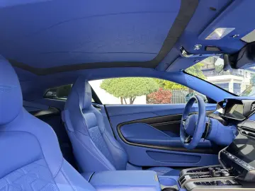 Aston Martin Vanquish V12 by  Q  full CARBON