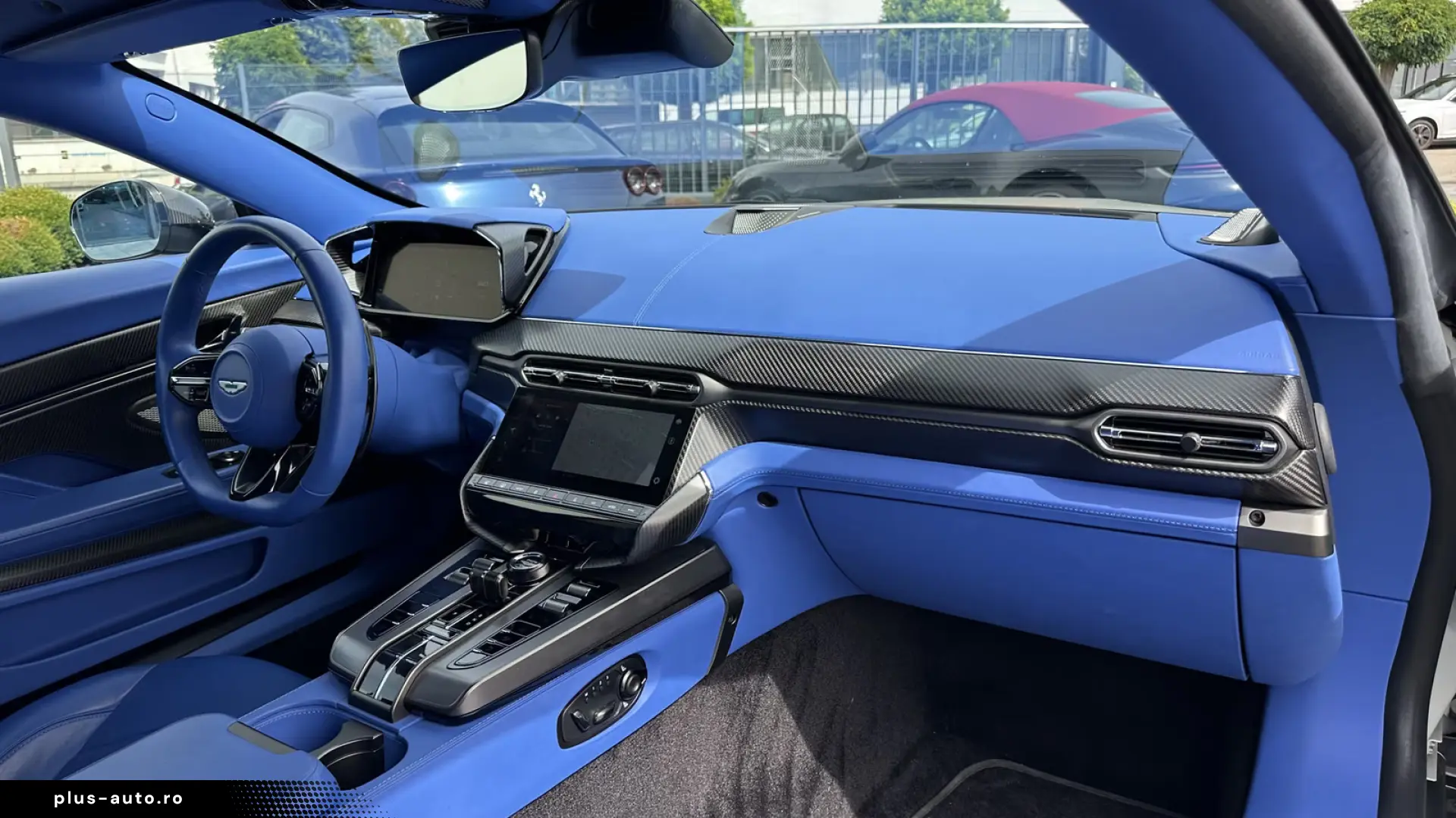 Aston Martin Vanquish V12 by  Q  full CARBON