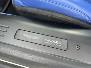 Aston Martin Vanquish V12 by  Q  full CARBON