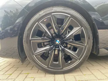 BMW 740d xDrive M Sport PanoSky Standhz