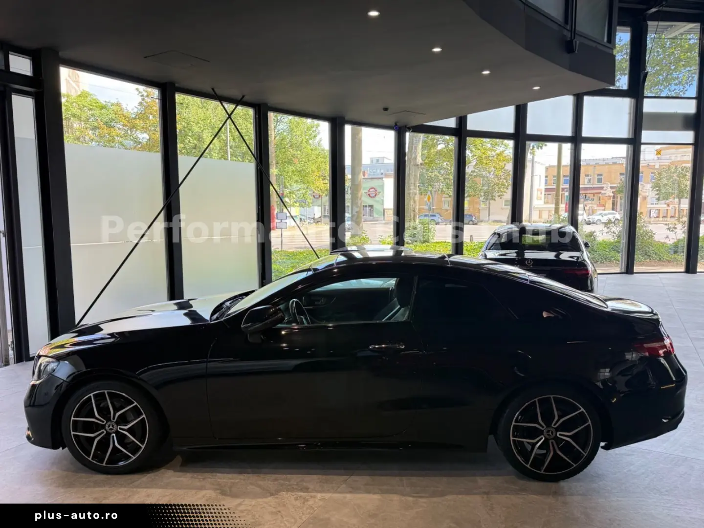 MERCEDES-BENZ E 200 Coupe   AMG PAKET