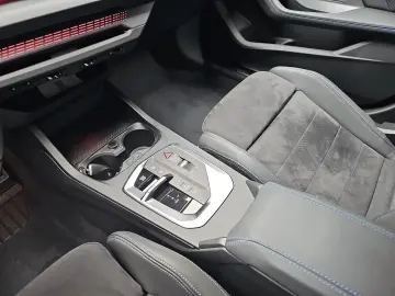 BMW 120 I AUTO. M SPORT NAVI LED P-ASSIST WINTER KAM
