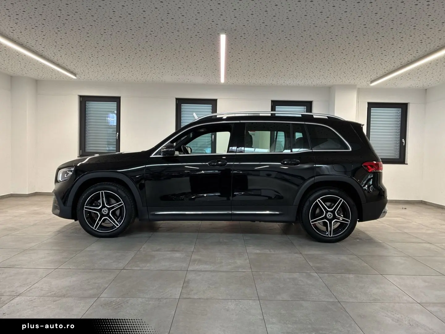 MERCEDES-BENZ GLB 250 4Matic AMG Line AHK PDC 360