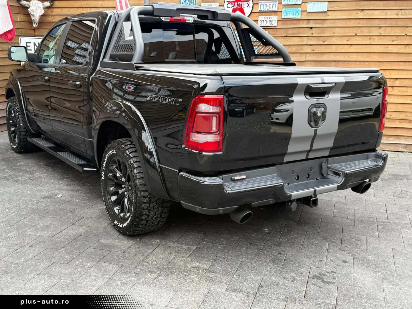DODGE RAM 1500 Laramie 5 7 Sport H&K 4x4 AHK LED LPG