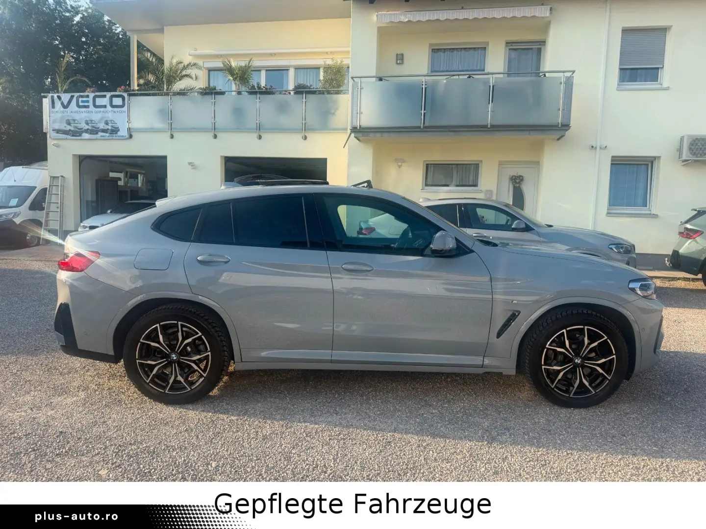 BMW X4 xDrive 30i M Automobile 245 PS AHK PANO LASER