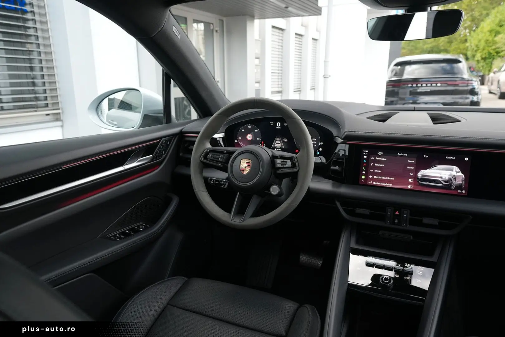 PORSCHE Macan 4 INNODRIVE-LUFT.-PANO-2xDISPLAY-AHK