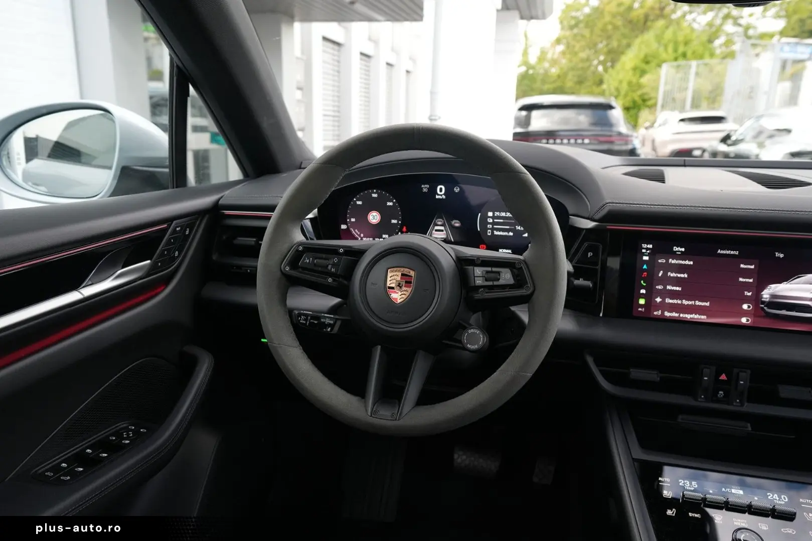 PORSCHE Macan 4 INNODRIVE-LUFT.-PANO-2xDISPLAY-AHK