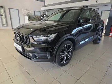 VOLVO XC40 T3 R-Design ACC AHK 360  H K LED 19  SHZ