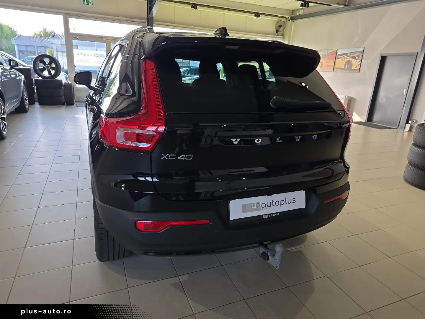 VOLVO XC40 T3 R-Design ACC AHK 360  H K LED 19  SHZ