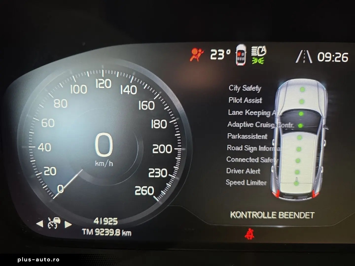 VOLVO XC40 T3 R-Design ACC AHK 360  H K LED 19  SHZ