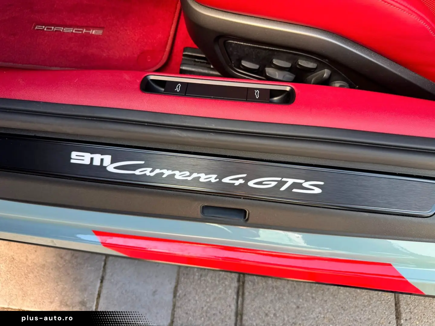 PORSCHE 911 Carrera 4 GTS T-Hybrid