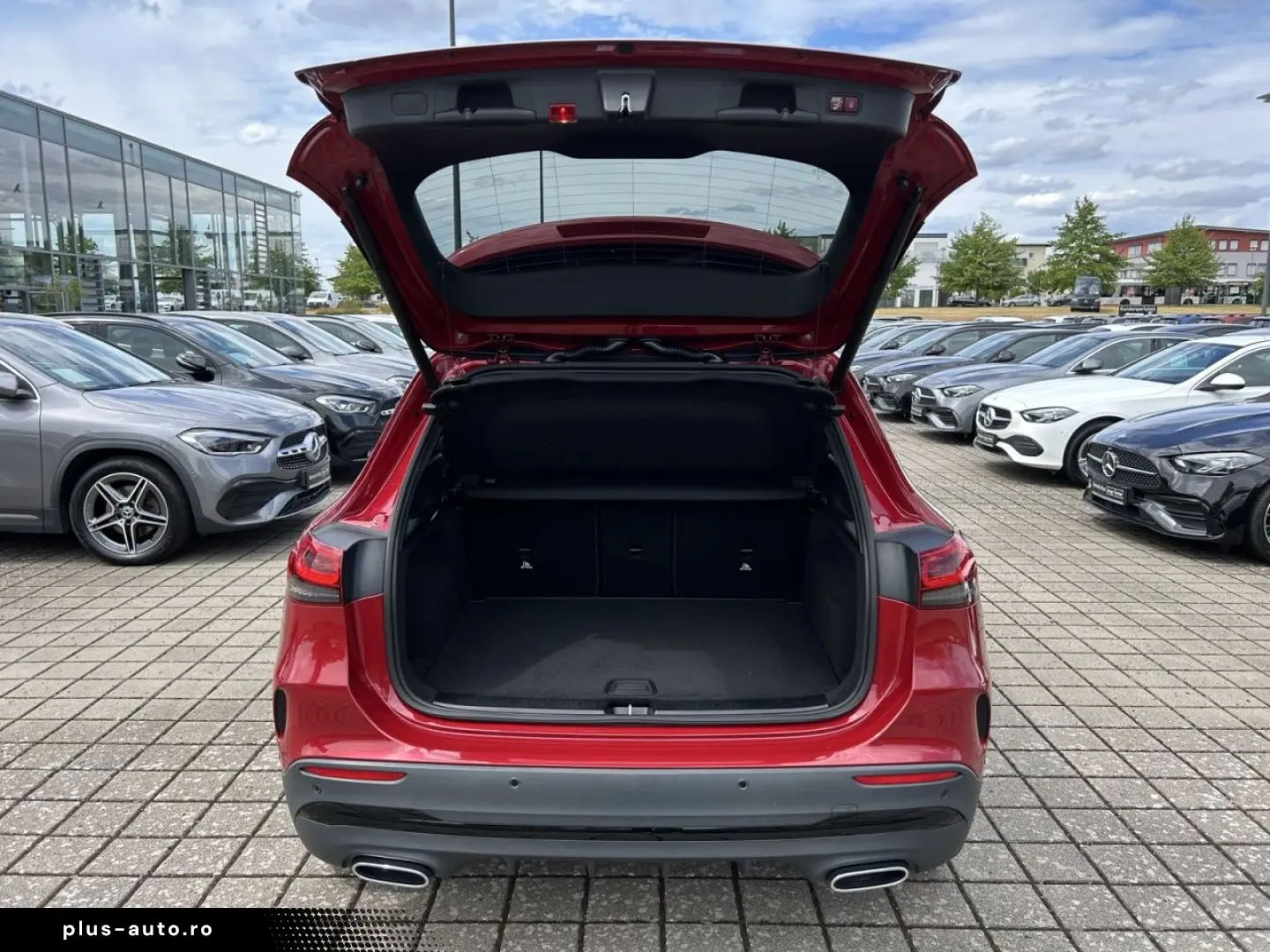 MERCEDES-BENZ GLA 250 4M AMG NIGHT FAHRASSIST MULTIBEAM 360