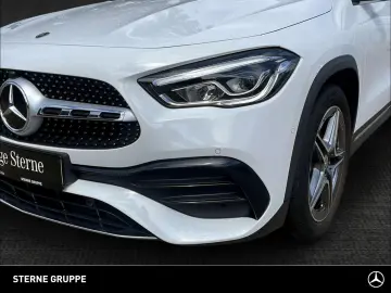 MERCEDES-BENZ GLA 250 AMG 19  AHK Ambiente Rückfahrk…