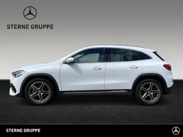 MERCEDES-BENZ GLA 250 AMG 19  AHK Ambiente Rückfahrk…