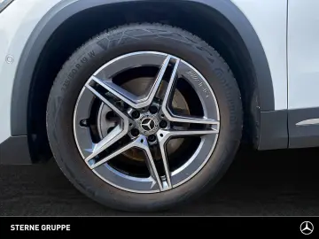MERCEDES-BENZ GLA 250 AMG 19  AHK Ambiente Rückfahrk…