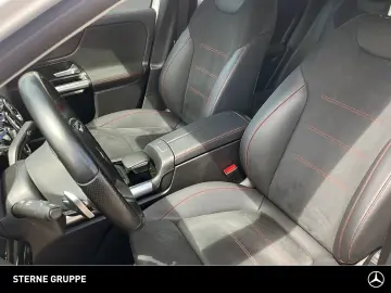 MERCEDES-BENZ GLA 250 AMG 19  AHK Ambiente Rückfahrk…