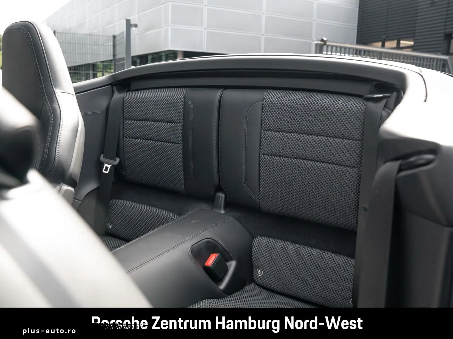 PORSCHE 992 (911) Carrera 4S Cabriolet BOSE SportDesign