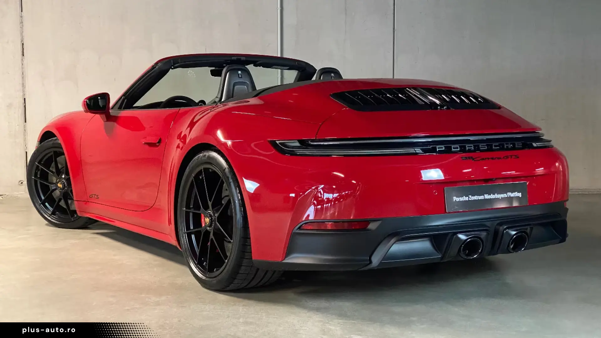 Porsche 992 (911) Carrera GTS Cabrio   Burmester