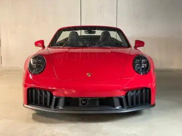 Porsche 992 (911) Carrera GTS Cabrio   Burmester