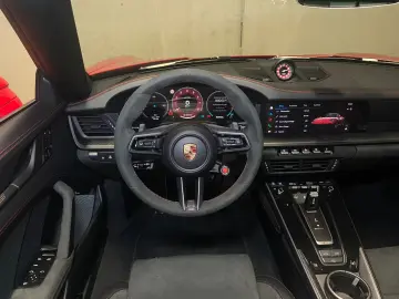Porsche 992 (911) Carrera GTS Cabrio   Burmester